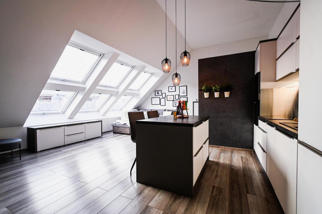 Luxury Apartment In The City Center Pressburg Exterior foto