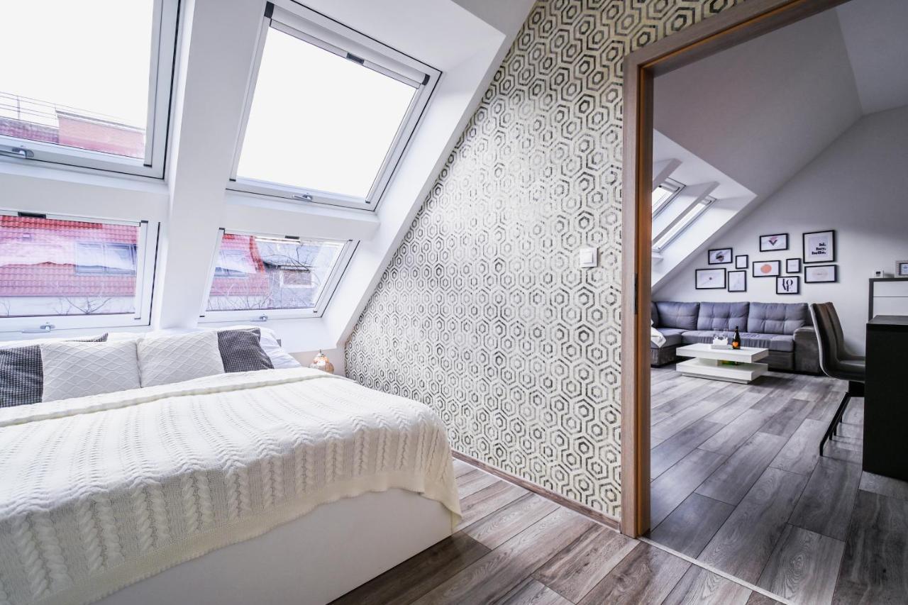 Luxury Apartment In The City Center Pressburg Exterior foto
