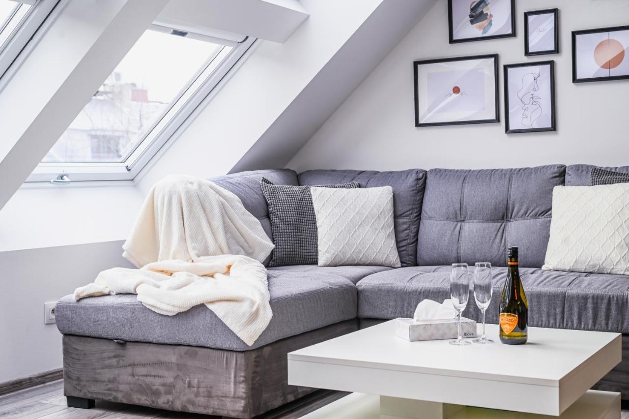 Luxury Apartment In The City Center Pressburg Exterior foto